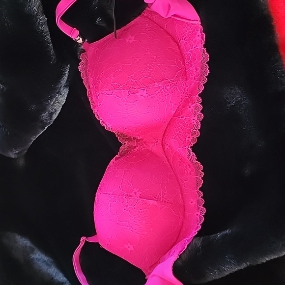 Victoria's Secret bra- size 36c- NWT - Picture 2 of 8